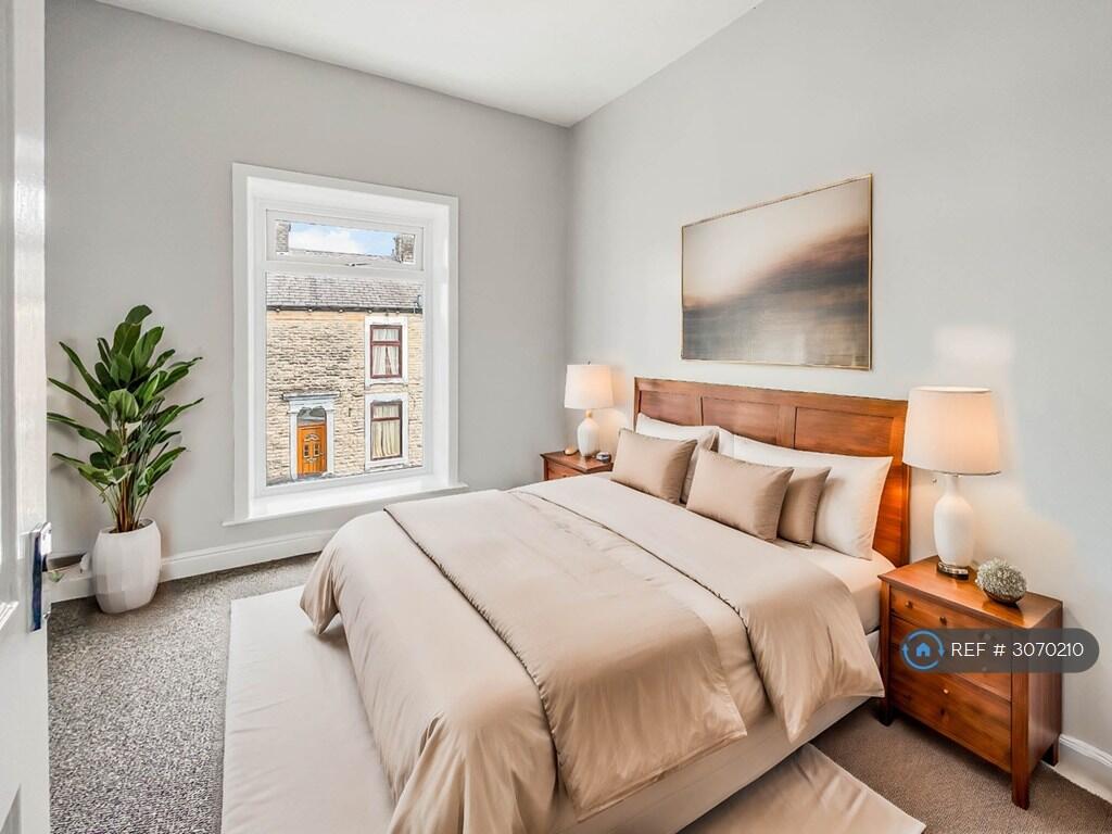 House in Hyndburn, Little Moor End - View 4