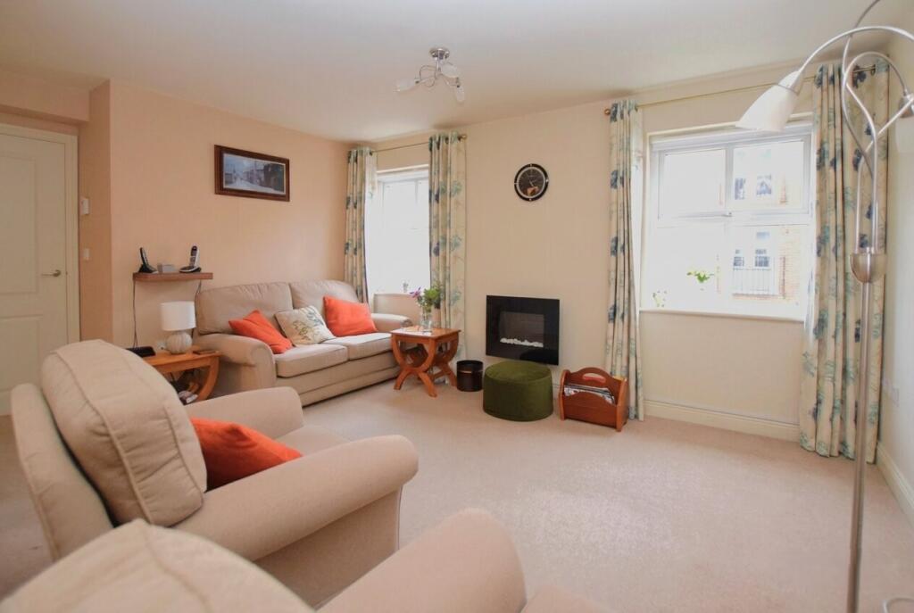 Stock Road, Billericay, CM12 - View 6