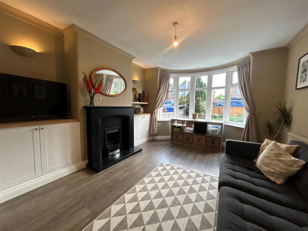 House in Stockport, Eden Park, Heald Green - View 3