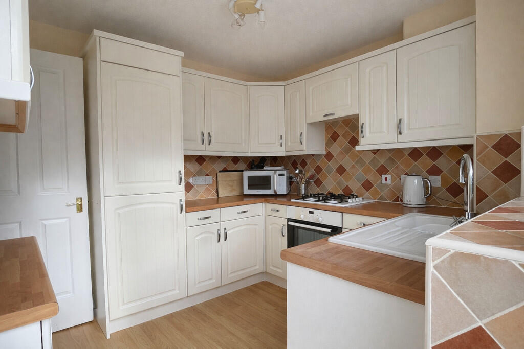 Wilkin Drive, Tiptree photo 2