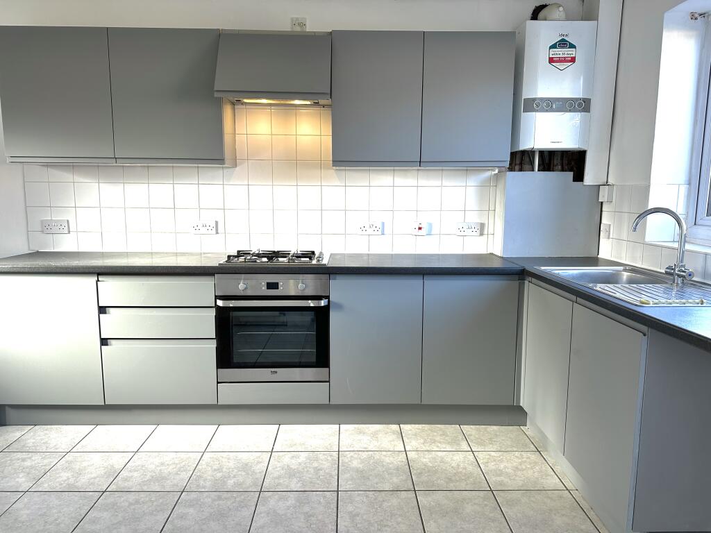 Main image of property: Broadlea Terrace, Leeds, LS13 2SJ