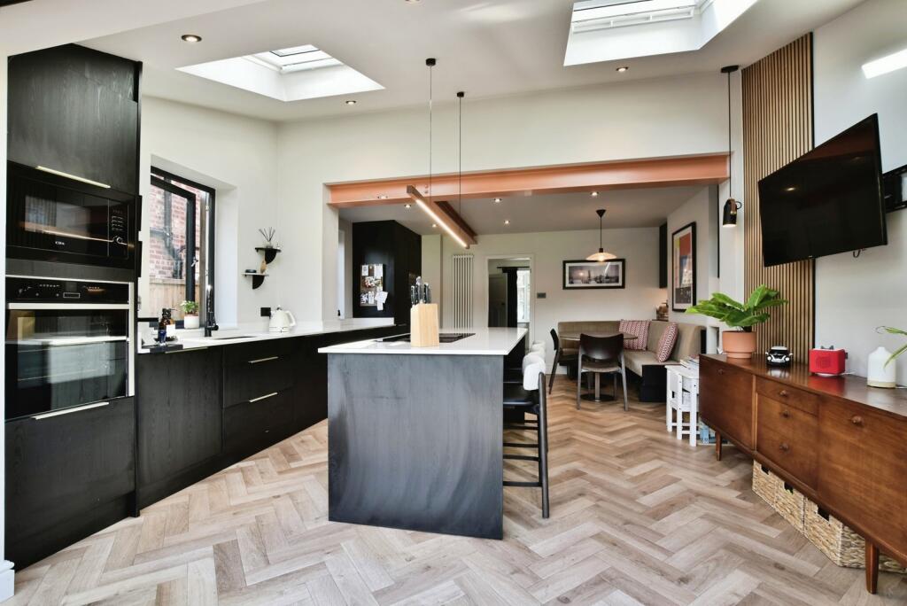 House in Wilmslow, Fulshaw Park - View 5