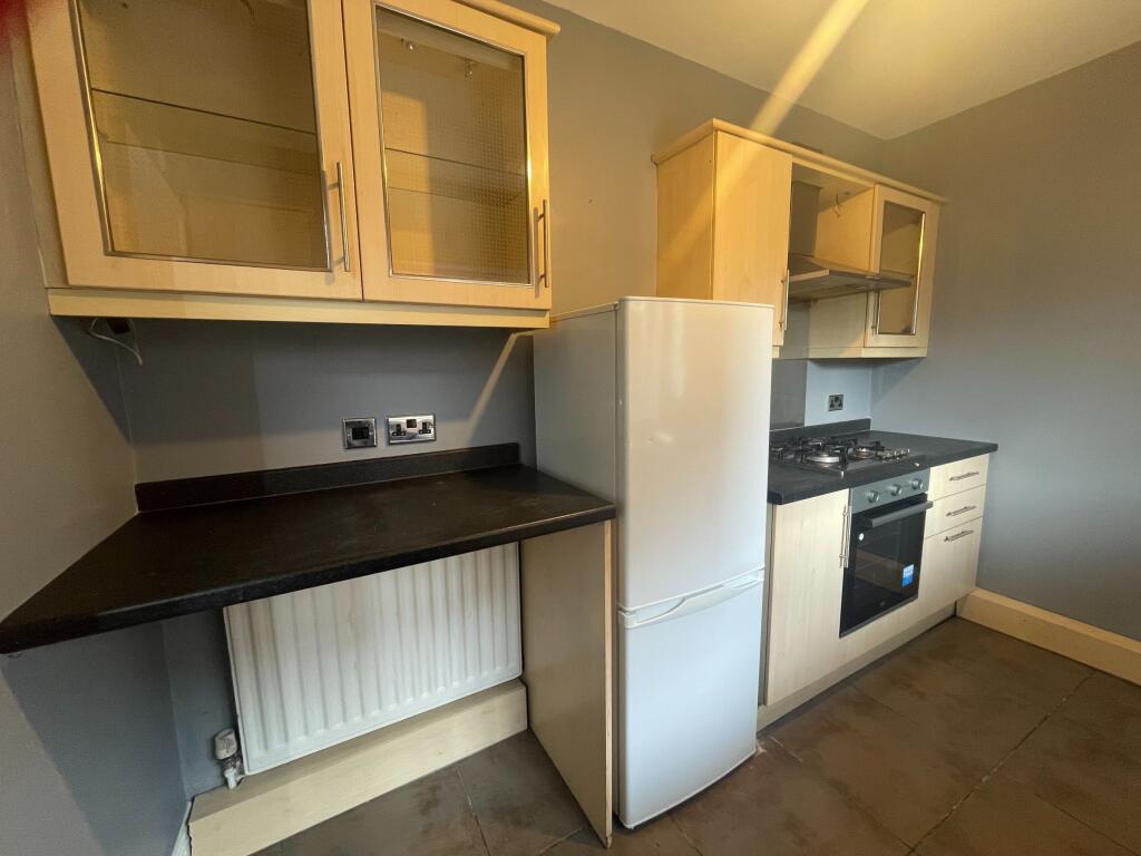 Apartment in Stoke-on-Trent - More