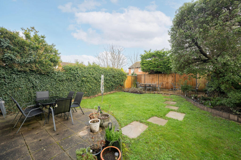 Sorrell Road, Horsham, RH12 image 3