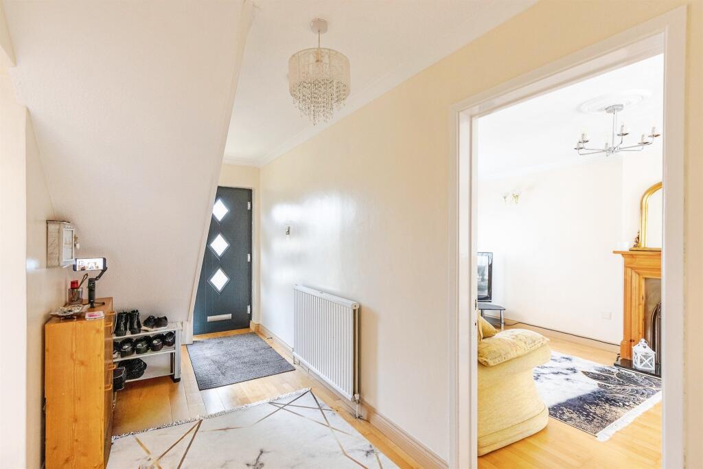 Dene Close, Wellingborough photo 2