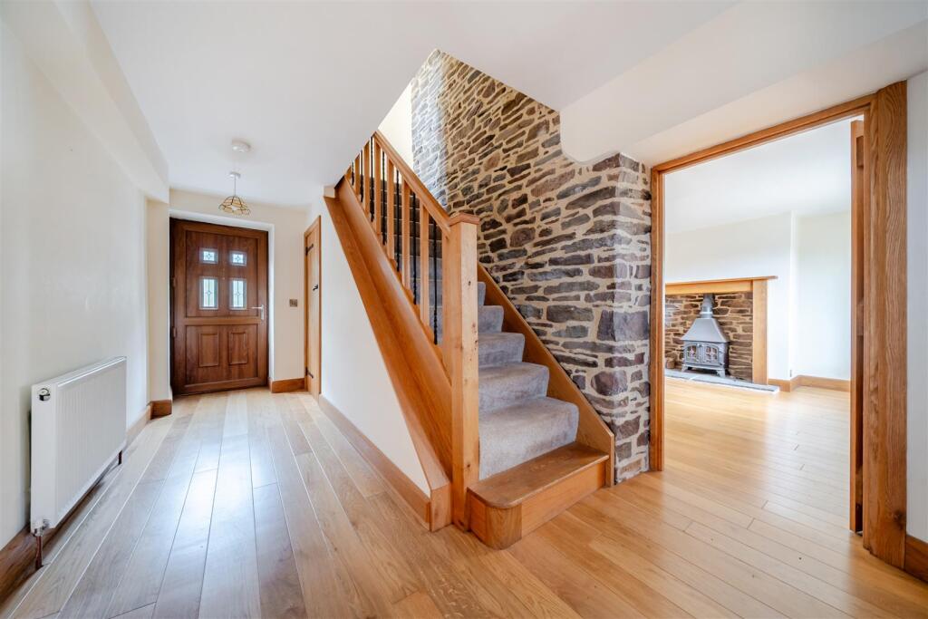 House in Llandrindod Wells, Bettws-y-Crwyn - View 5