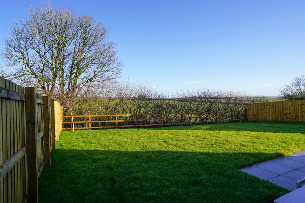 Copse Close, Buckland Brewer photo 4