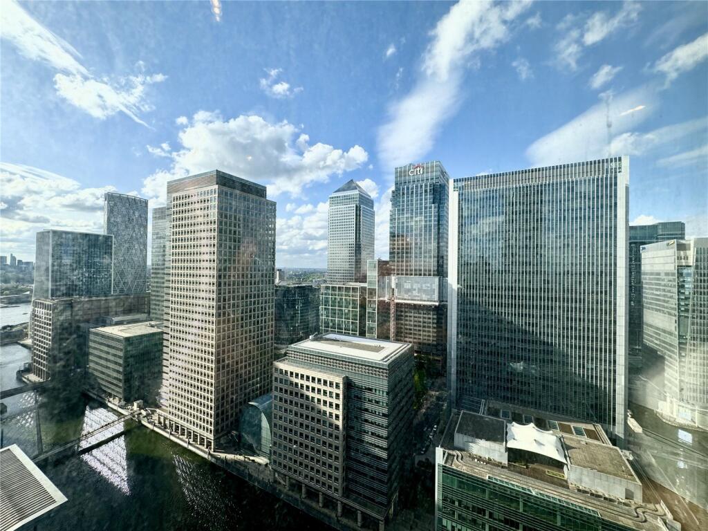 Main image of property: Hampton Tower, Marsh Wall, Tower Hamlets, London
