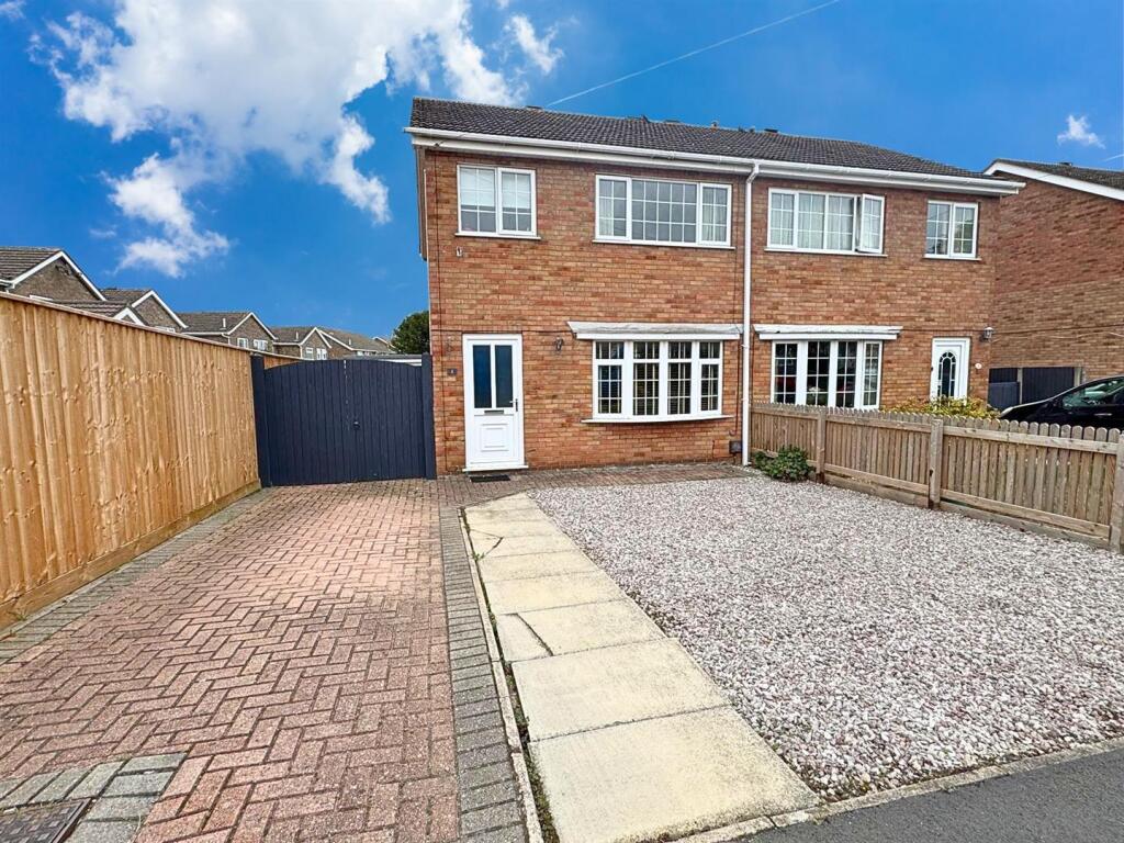 Main image of property: St. Marys Avenue, Welton, LN2