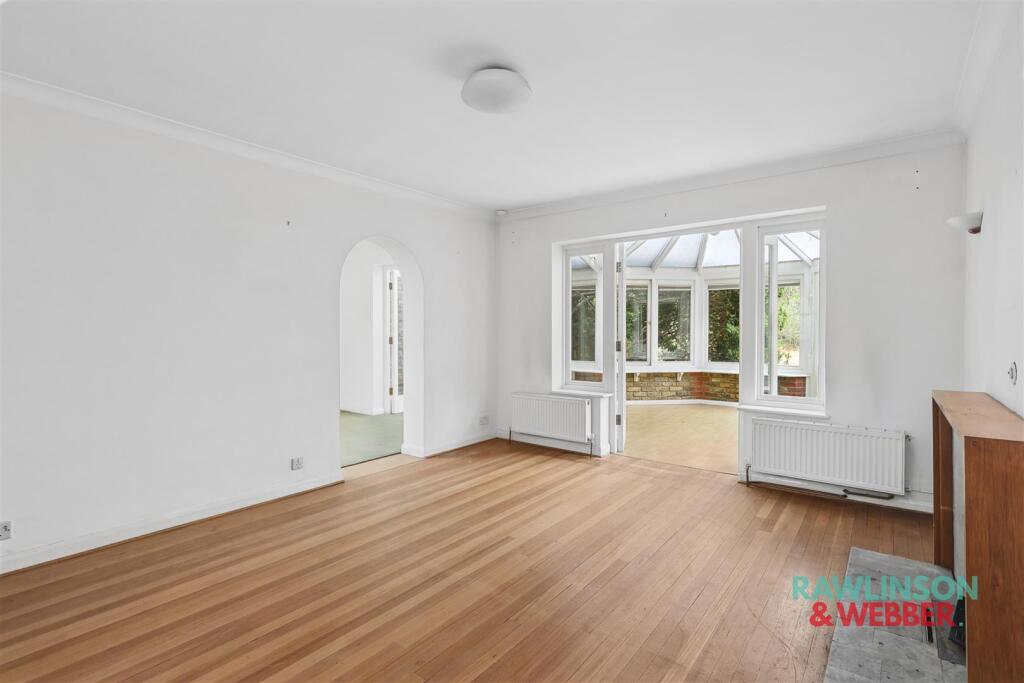 House in Elmbridge, East Molesey, Molesey - View 4