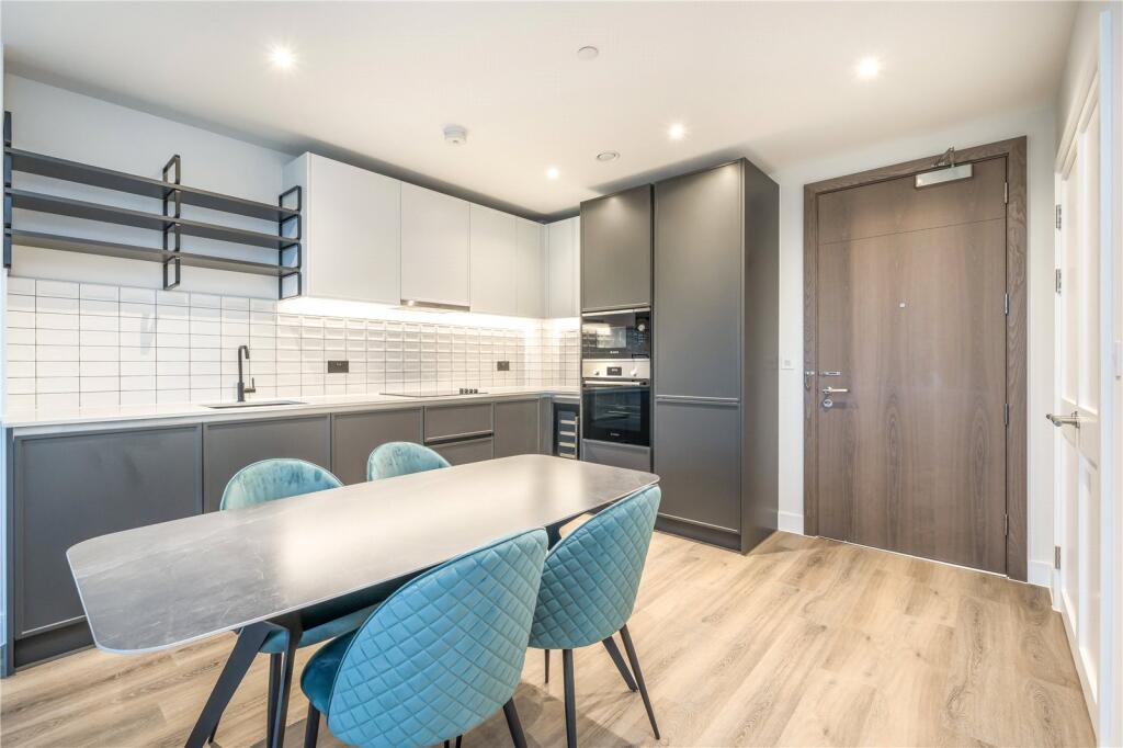 Apartment in London - View 3