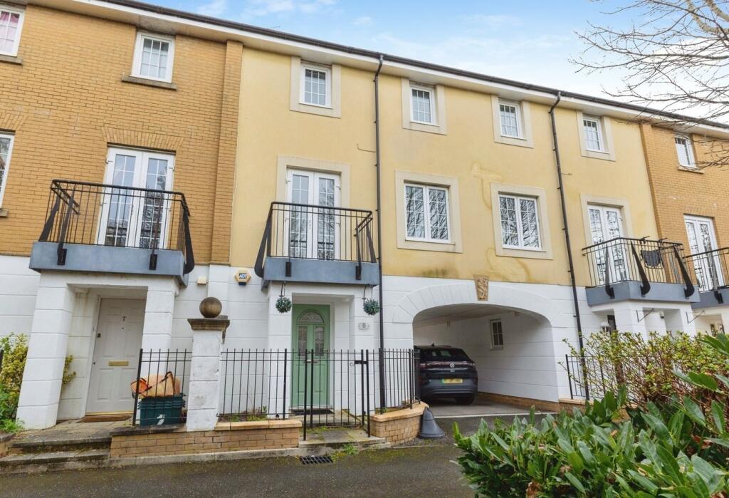 Main image of property: London Square, Portishead, Bristol, BS20