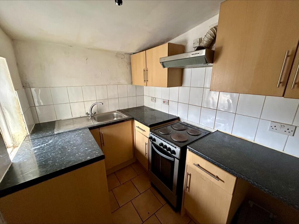 House in Burnley, Lancashire - View 4