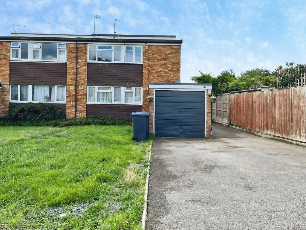 2-bed flat on 75 Mill Crescent, Southam, Warwickshire CV47 0LN, £130,000