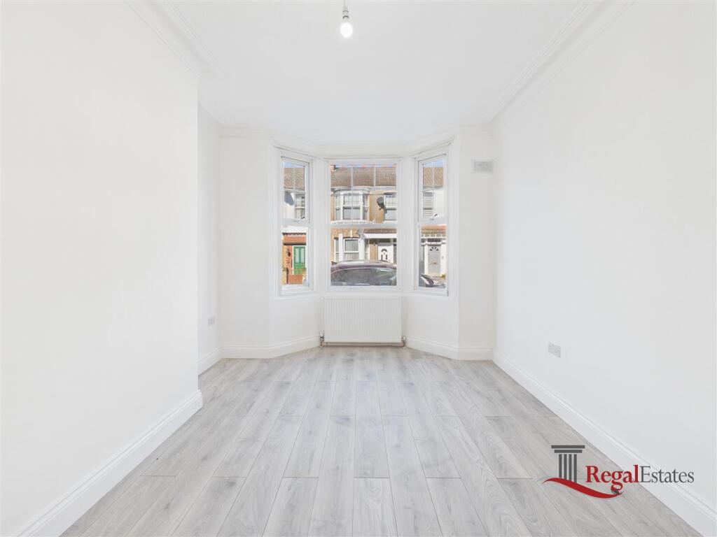 Main image of property: Grange Avenue, London, N12 8DN