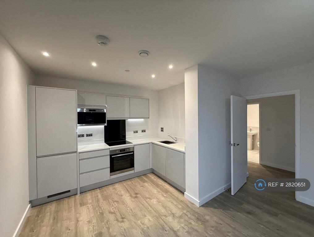 Main image of property: Vousden Grove, London, SE28