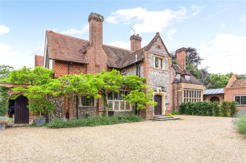 Main image of property: Henley Road, Marlow, Buckinghamshire, SL7