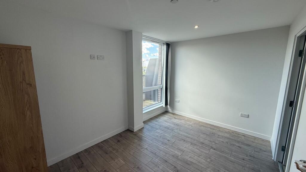Apartment in Nottingham, Nottinghamshire - View 4