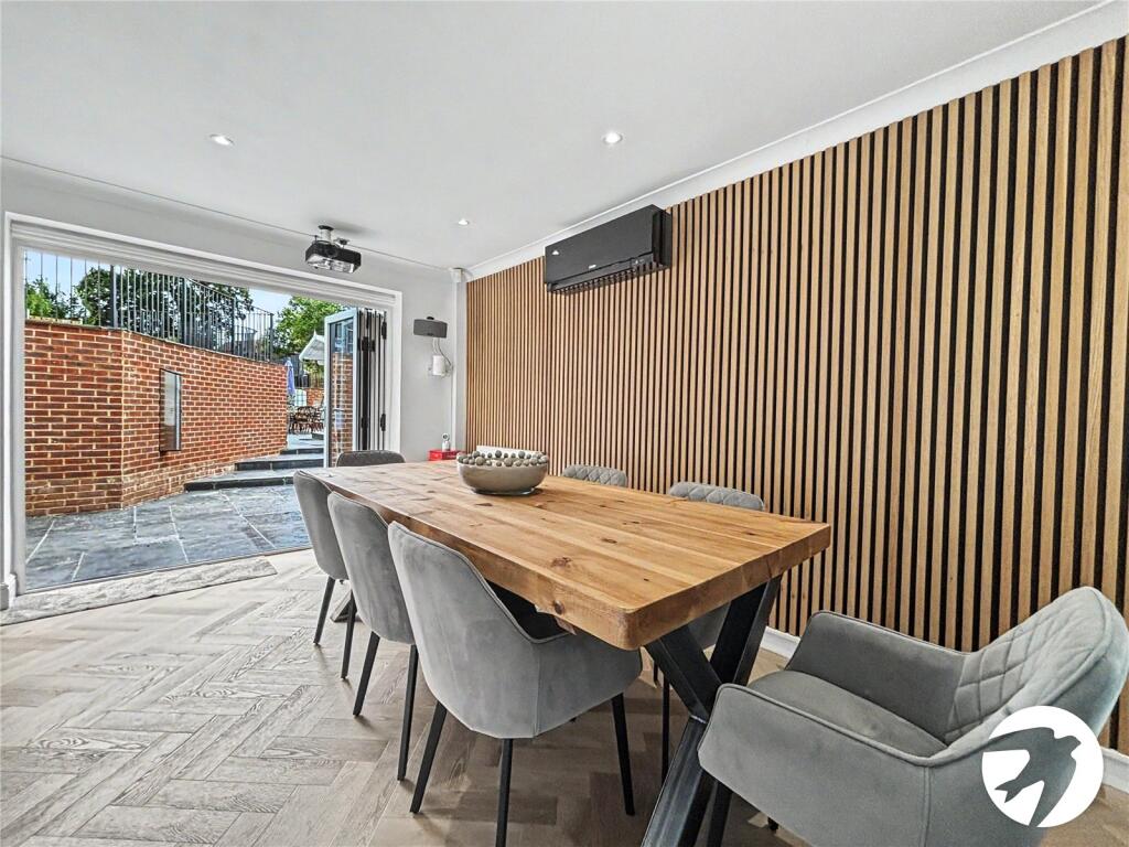 House in Chatham, Medway - View 5