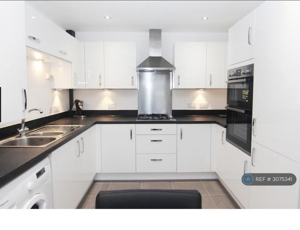 Main image of property: Varley Street, Manchester, M40