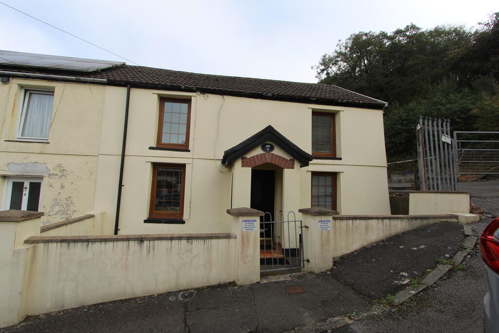 House in Treharris - View 2