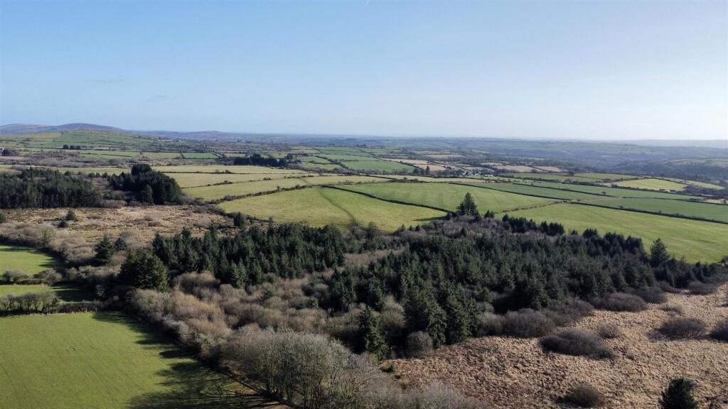 Maenclochog, Clynderwen, SA66 - View 2