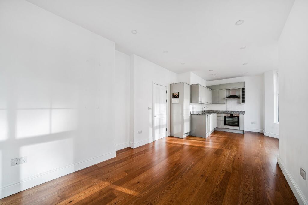 Main image of property: Old Woking Road, West Byfleet, Surrey, KT14