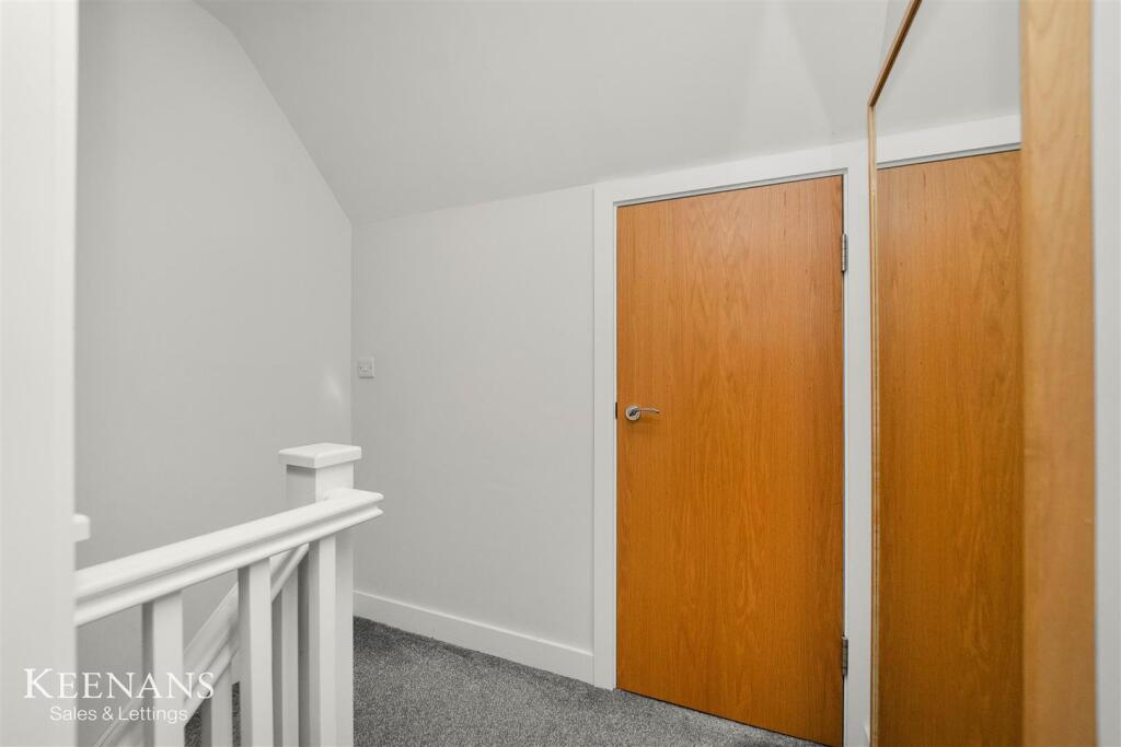 Additional image 35 of Oakenhead green