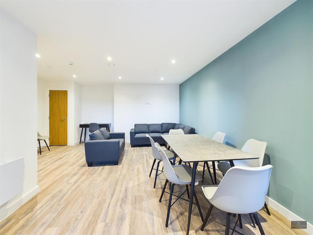 Apartment in Exeter - View 4