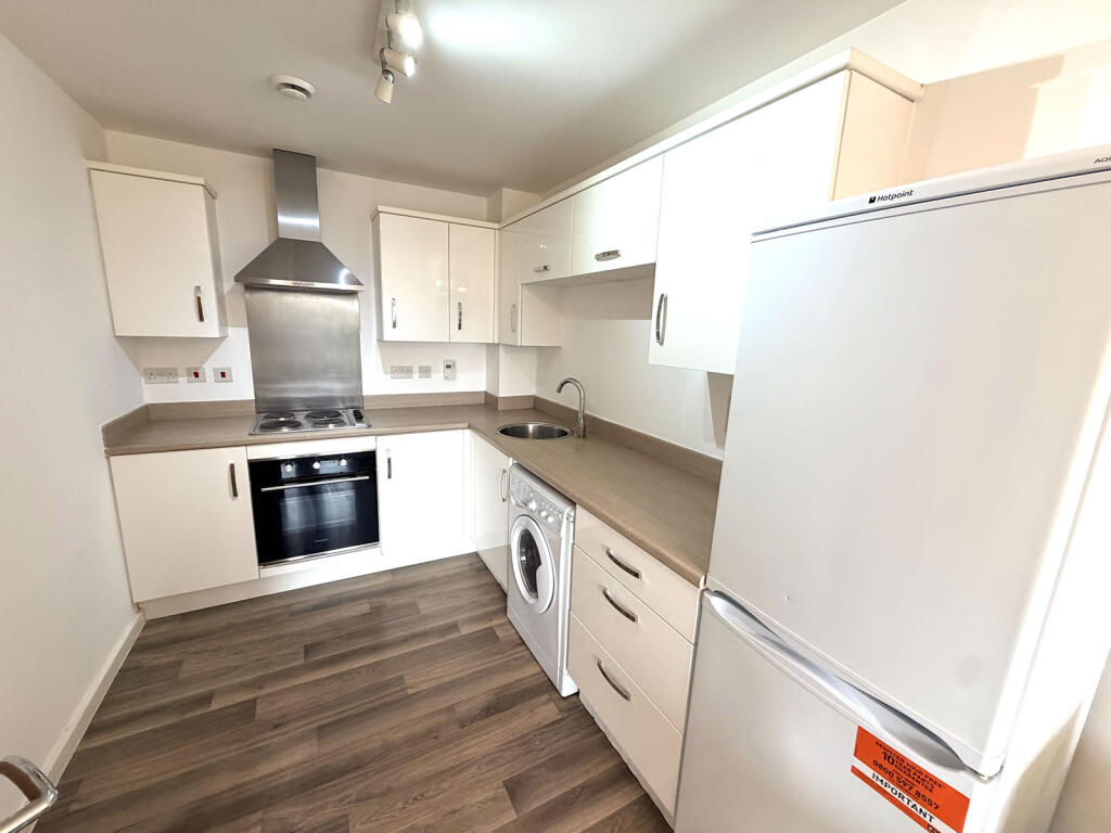 Apartment in Salford, Ordsall - View 5