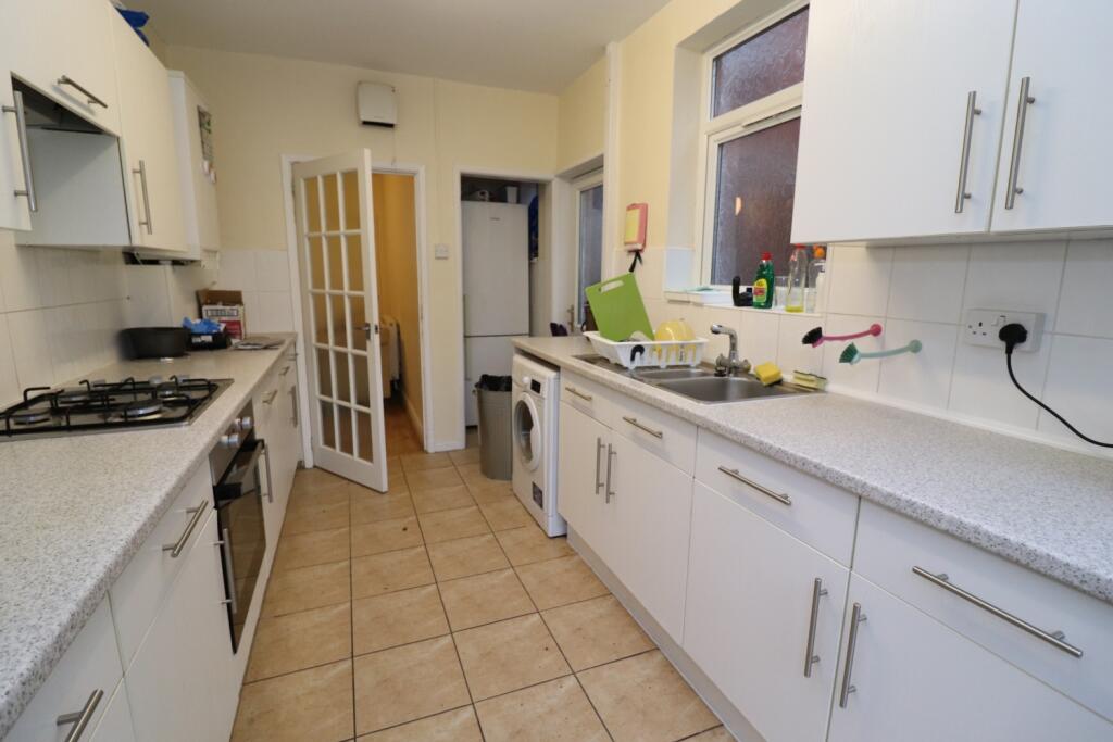 House in Cardiff, Maindy, Cathays - View 2