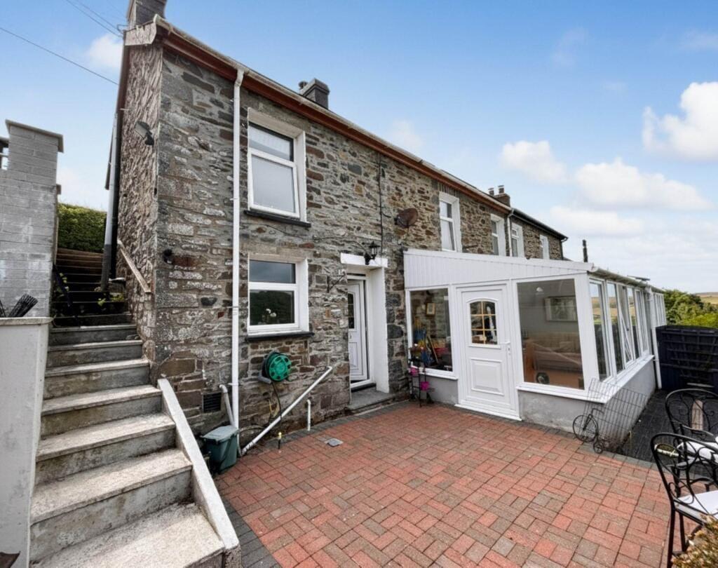 Main image of property: Fforddlas, Llanrhystud, SY23
