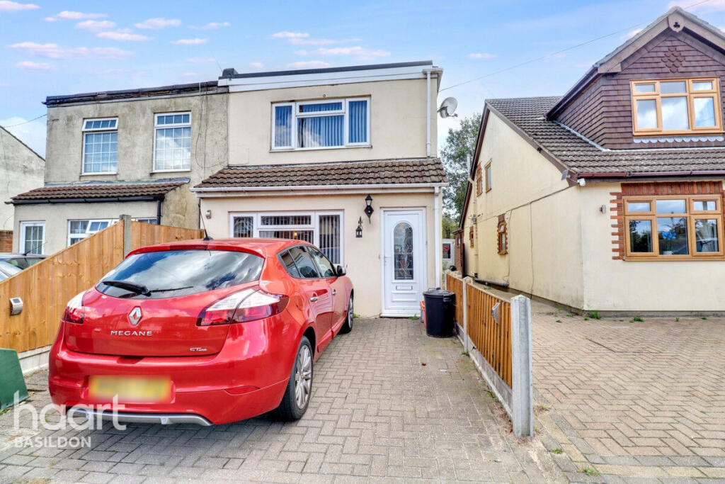 Pound Lane, Basildon photo 3