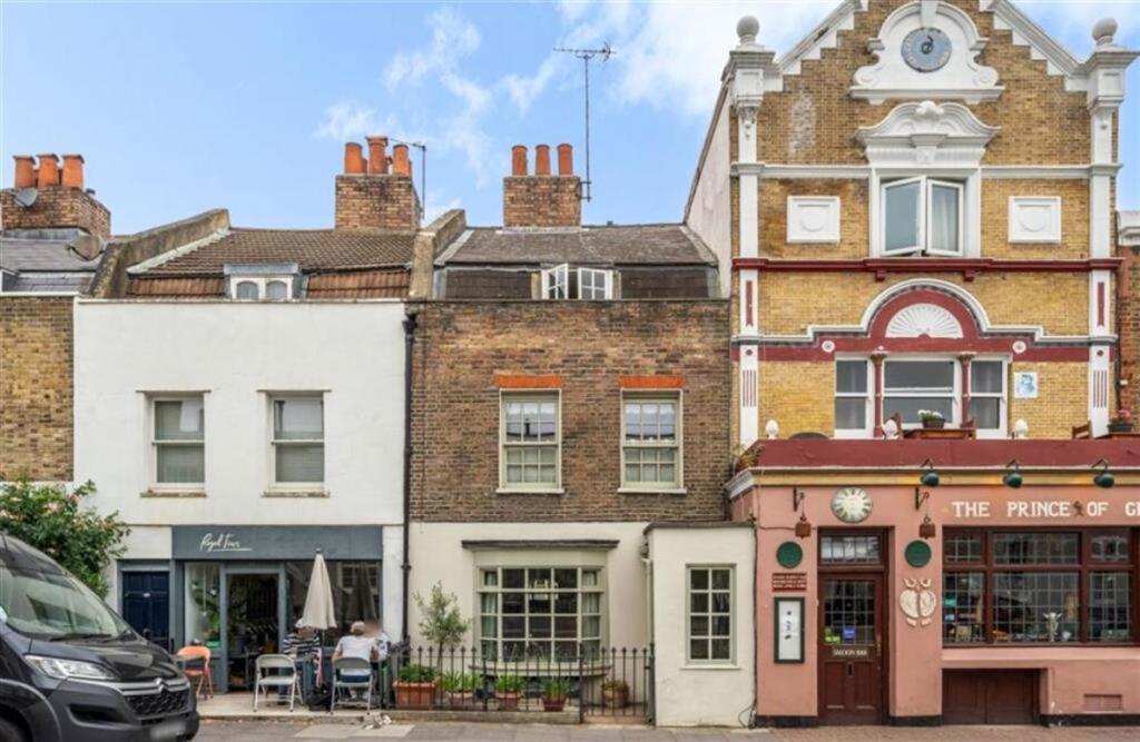 House in London, Greenwich Town Centre, East Greenwich