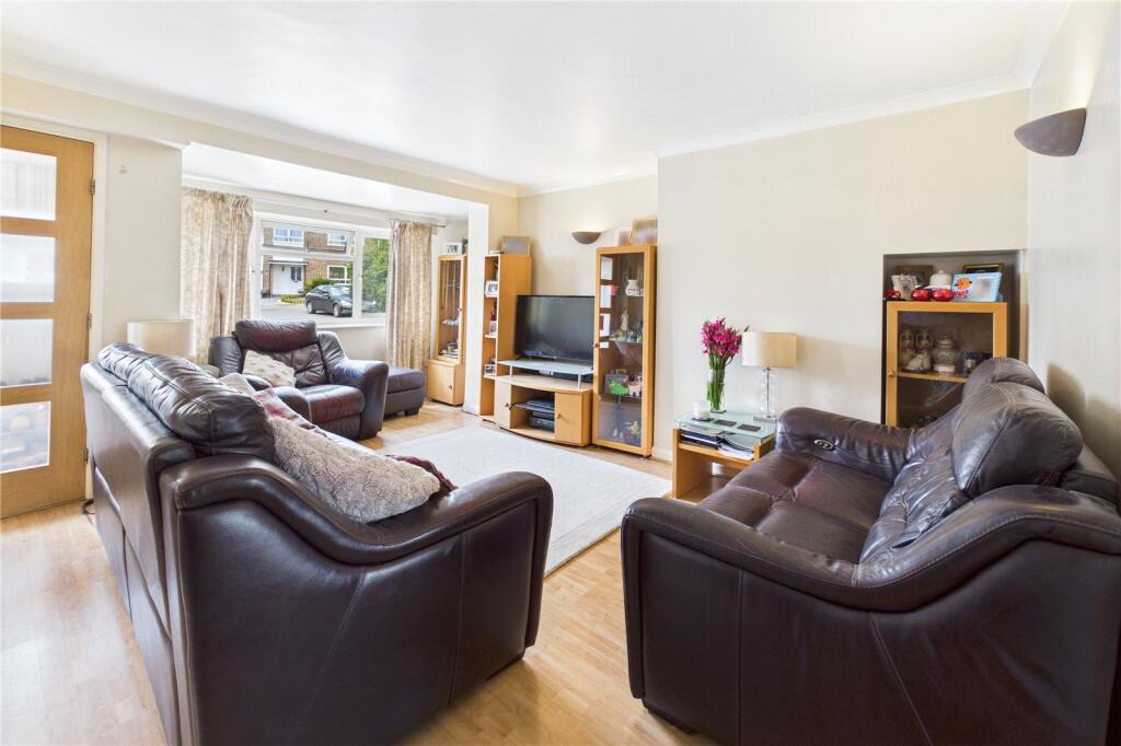 Penn Road, Speen, Newbury, Berkshire, RG14 photo 2