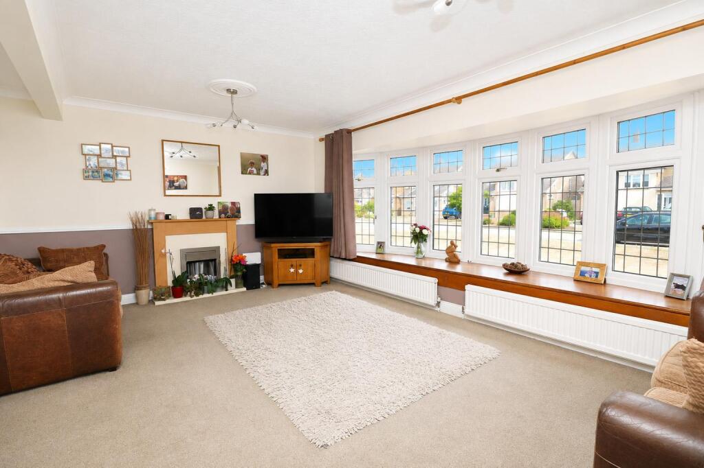 Butterfield Road, Boreham, Chelmsford photo 4