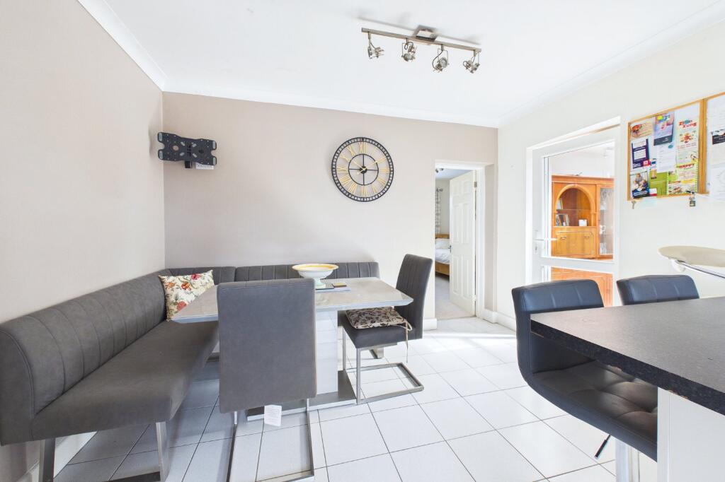 House in Corfe Mullen - More