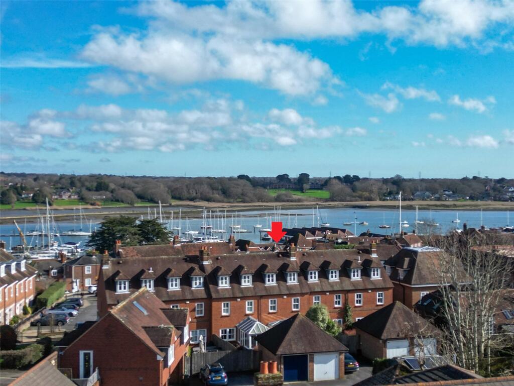 Main image of property: Meadow Lane, Hamble, Southampton, Hampshire, SO31