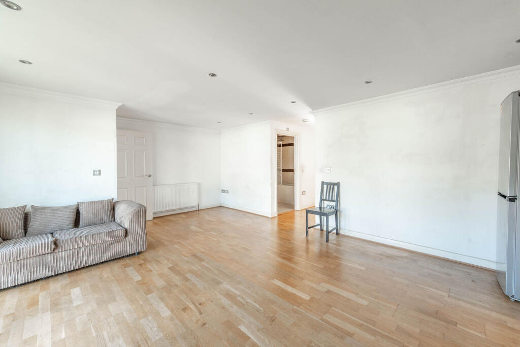 Apartment in London - View 2