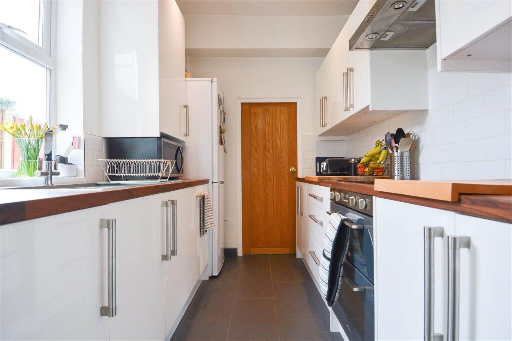 House in Sandwell, West Midlands - More