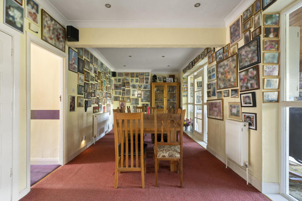 Highdown, Worcester Park photo 4