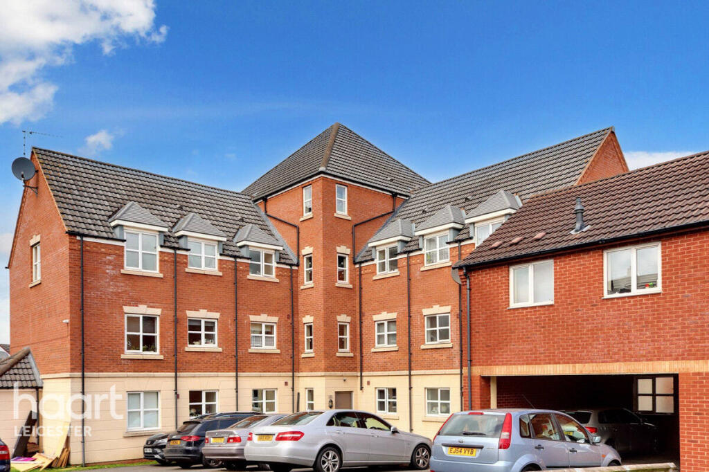 1-bed apartment on Sockburn Close, Leicester, £100,000