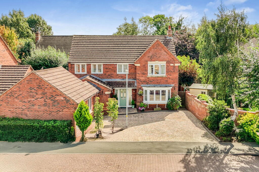 Main image of property: Pyke Way, Crick, Northampton, NN6 7NZ