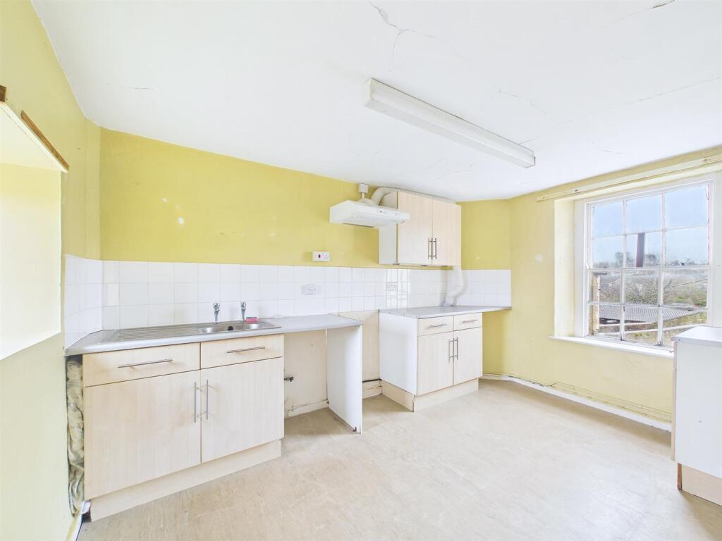 Additional image 4 of BLOCK OF FLATS - Long Ground, Frome