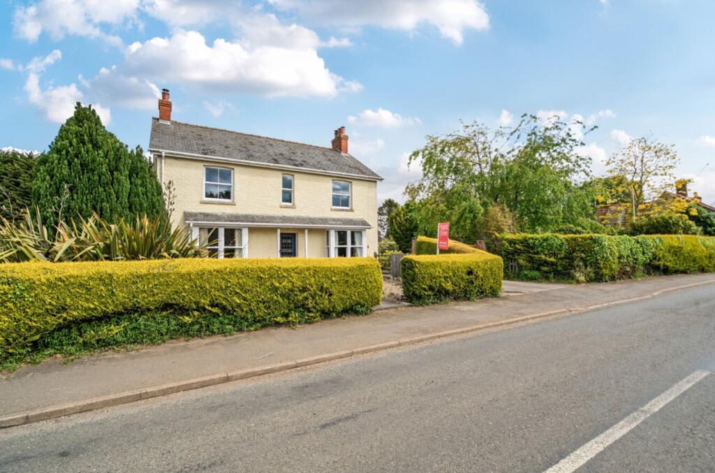 Main image of property: High Street, Pointon, Sleaford, Lincolnshire, NG34