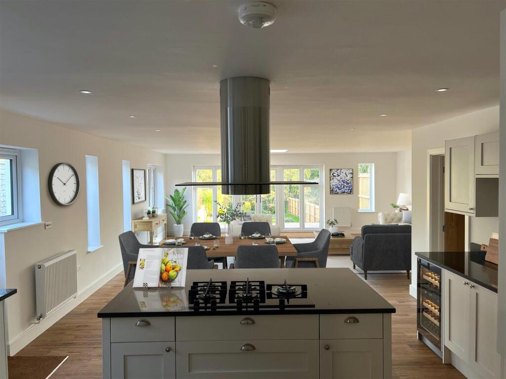 Bourne End, Nr Berkhamsted, Herts photo 4