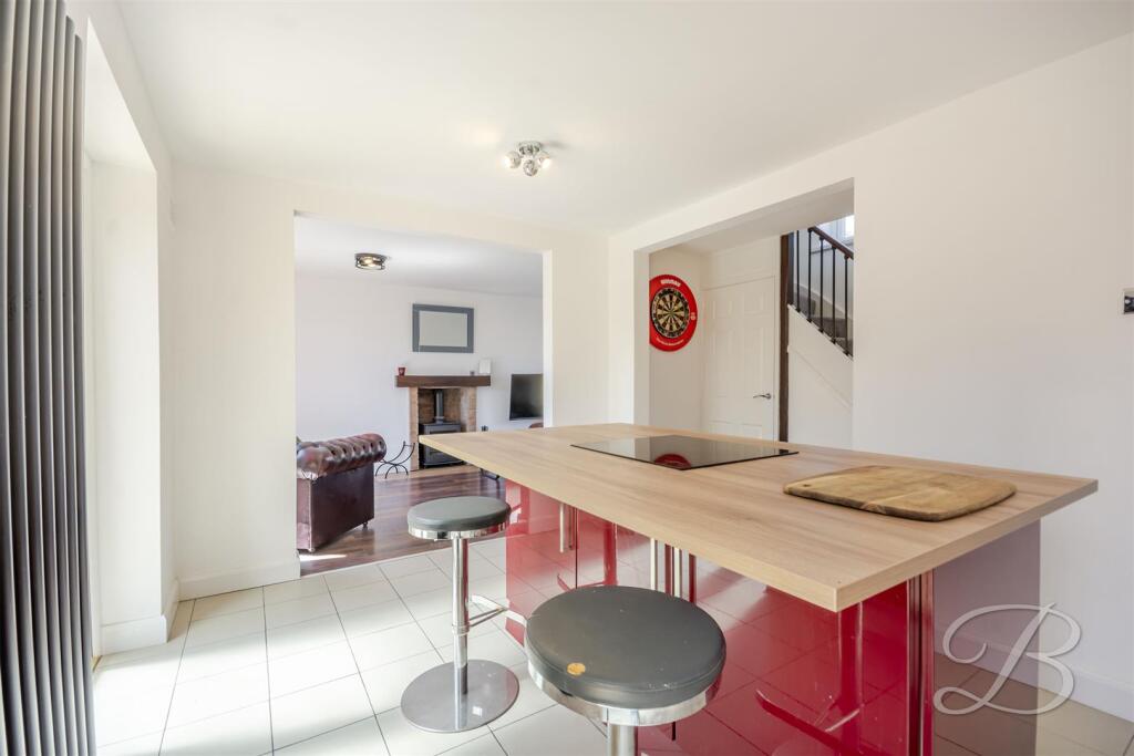 House in Ashfield, Sutton in Ashfield, Nottinghamshire - View 5