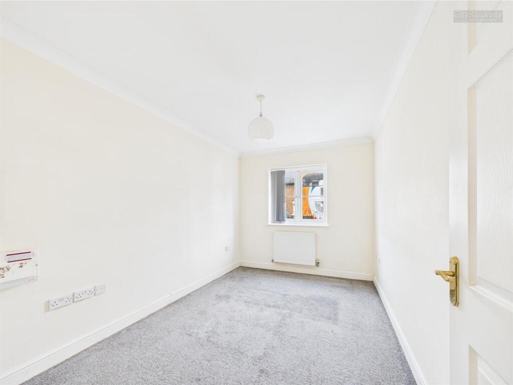 Burghley Road, Peterborough – pohled 5
