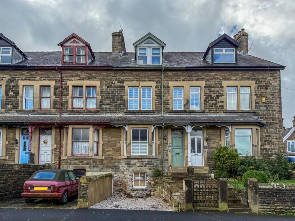 4-bed terraced on Green Lane, Buxton, £425,000