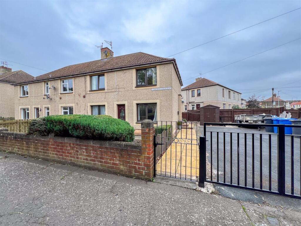 2-bed flat on Osborne Crescent, Tweedmouth, Berwick-Upon-Tweed, £86,000